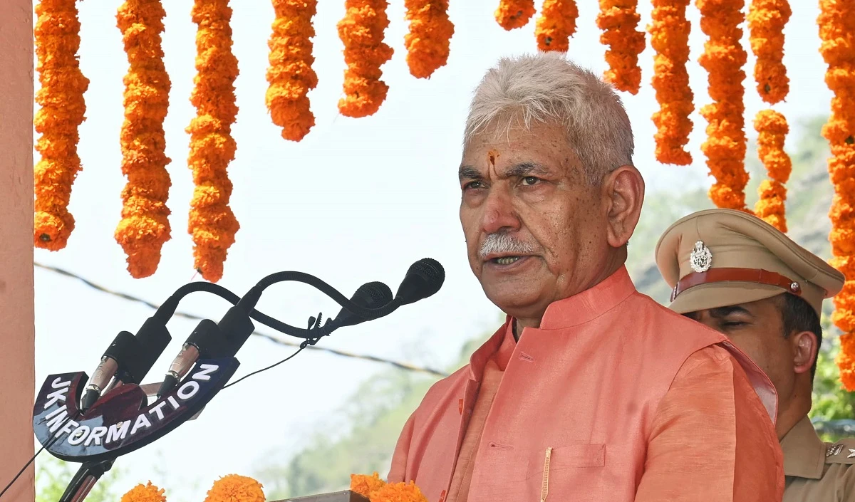 जम्मू-कश्मीर में आतंकवाद अपनी आखिरी सांस ले रहा है : Manoj Sinha