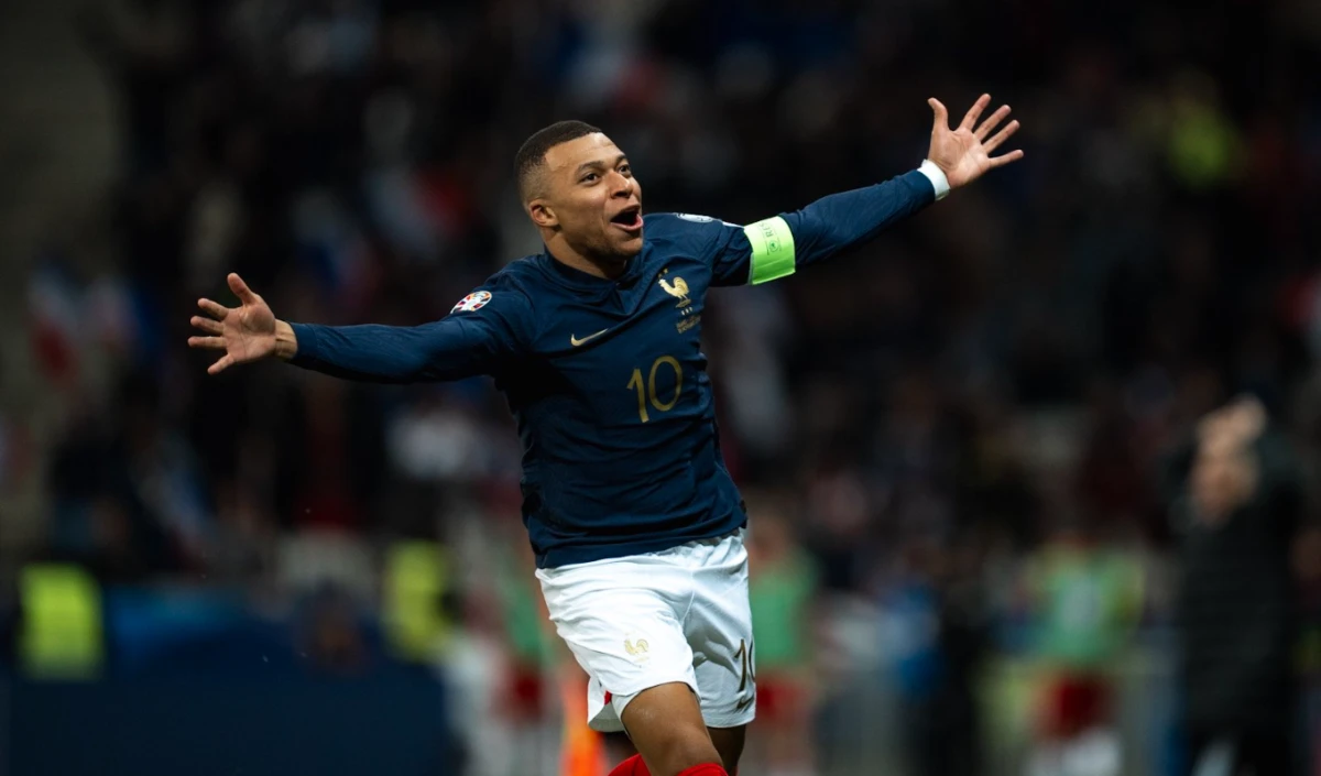 फुटबॉल जगत को स्टार खिलाड़ी Mbappe की नाक की चोट पर अपडेट का इंतजार