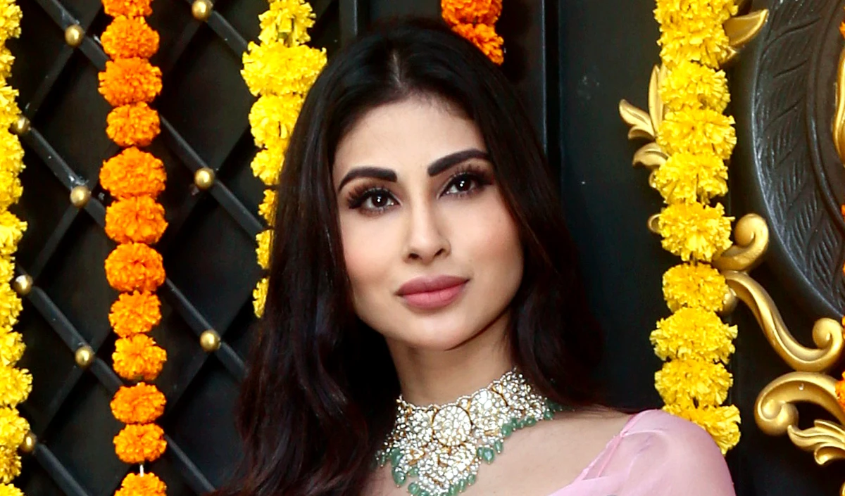 Amethi में हार के बाद Mouni Roy  स्मृति ईरानी के समर्थन में उतरीं, कहा ‘हमेशा आपके साथ’