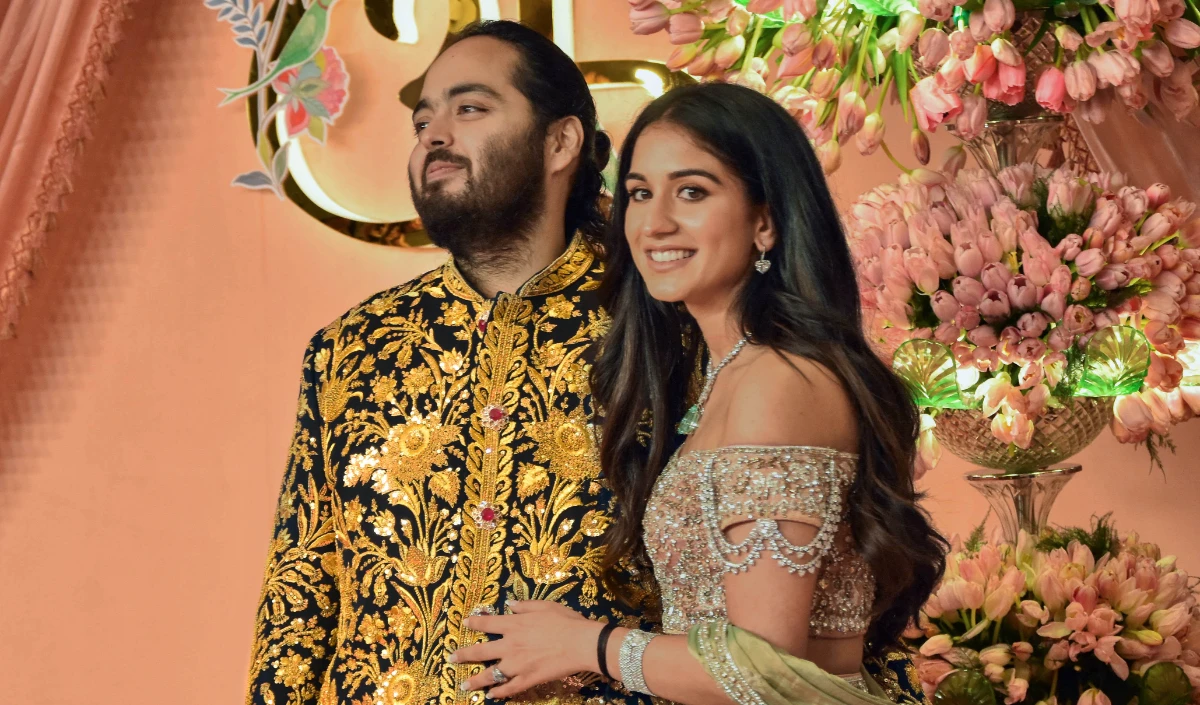 Anant Ambani और Radhika की शादी से पहले घर में हुआ शिव पूजन, अमित त्रिवेदी ने किया परफॉर्मेंस