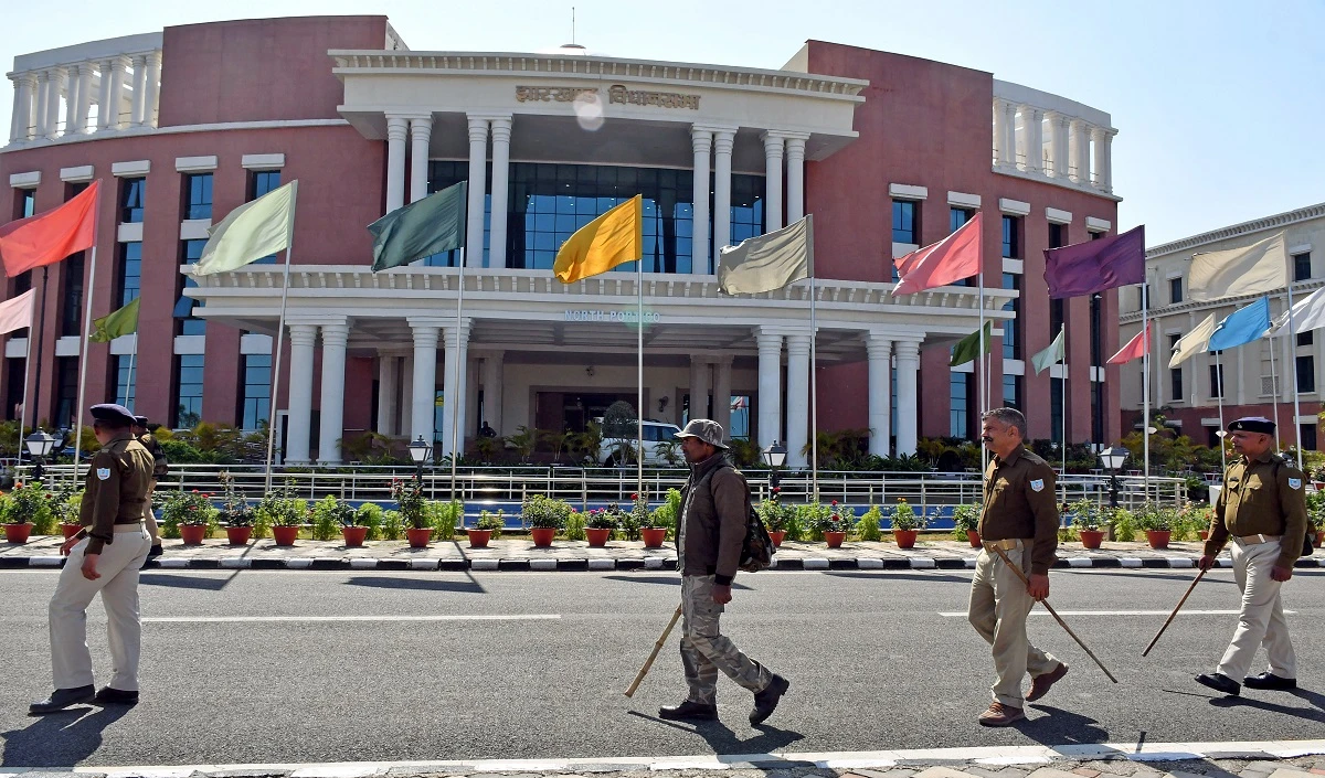 Jharkhand speaker रबींद्र नाथ महतो का बड़ा फैसला, दो विधायकों को अयोग्य घोषित किया