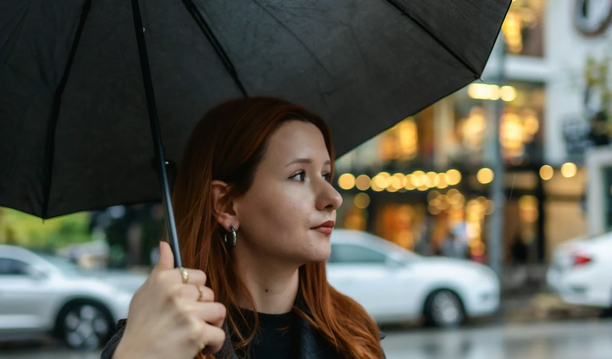 Monsoon eye health tips: मानसून में इस तरह से करें आंखों की देखभाल, एक्सपर्ट ने बताए ये 10 तरीके