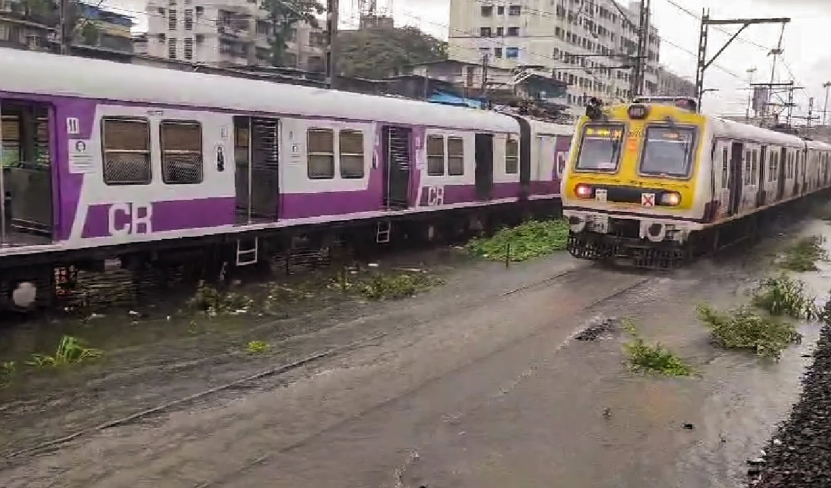 भारतीय रेलवे पर भी पड़ा बांग्लादेश हिंसा का असर, जानें ये ट्रेनें कब तक रहेंगी कैंसिल