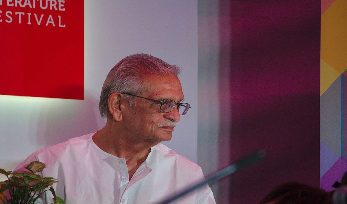 Happy Birthday Gulzar: शब्दों के जादूगर गुलजार मना रहे 90वां जन्मदिन, जानिए कुछ रोचक बातें