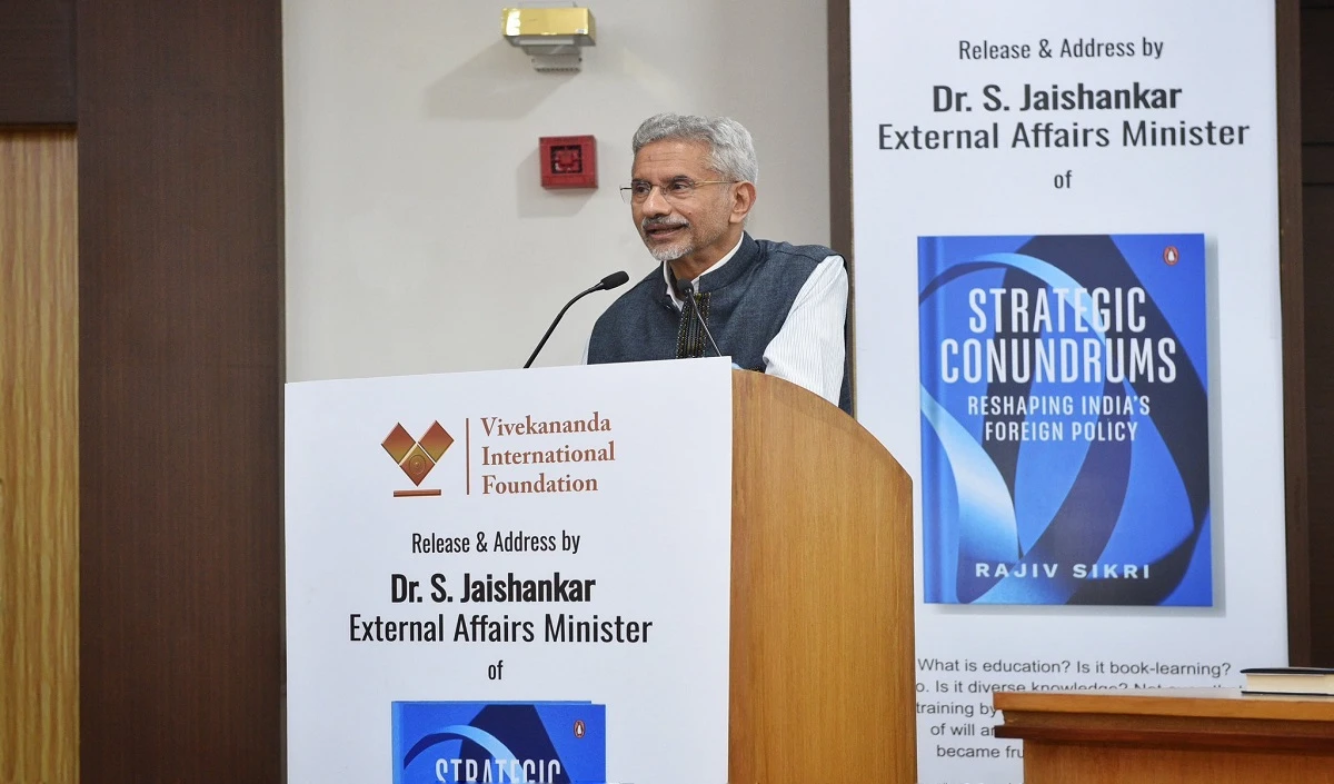 Jaishankar ने चीन को क्यों बता दिया ‘दोहरी पहेली’? उदाहरण देकर बताया पूरा मामला