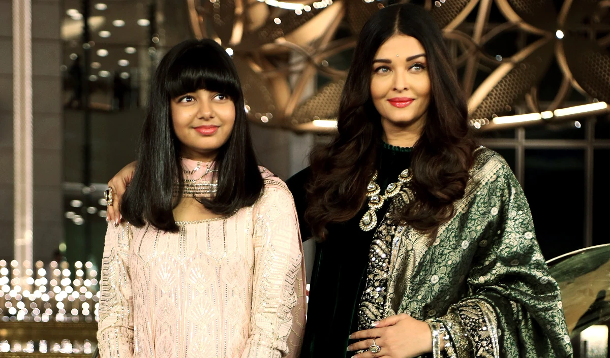 Aishwarya Rai Bachchan को SIIMA 2024 में मिला बेस्ट एक्ट्रेस का अवॉर्ड, आराध्या ने कैमरे में कैद किया मां का बेस्ट मूमेंट!