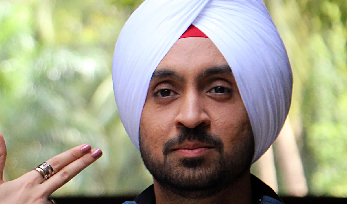 वरुण धवन के बाद अब Diljit Dosanjh को सनी देओल के साथ सबसे बड़ी युद्ध फिल्म ‘Border 2’ में शामिल किया गया | Watch