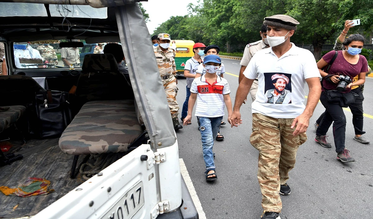 इस्लामिक स्टेट की तालिबान को चुनौती, बंदूकधारियों ने 14 शिया मुसलमानों की कर दी हत्या