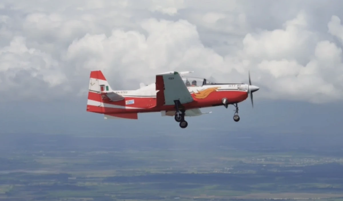 Indian Air Force Aerial Display । चेन्नई में वायुसेना का शानदार हवाई प्रदर्शन, Marina के आसमान में दिखा मनमोहक नजारा