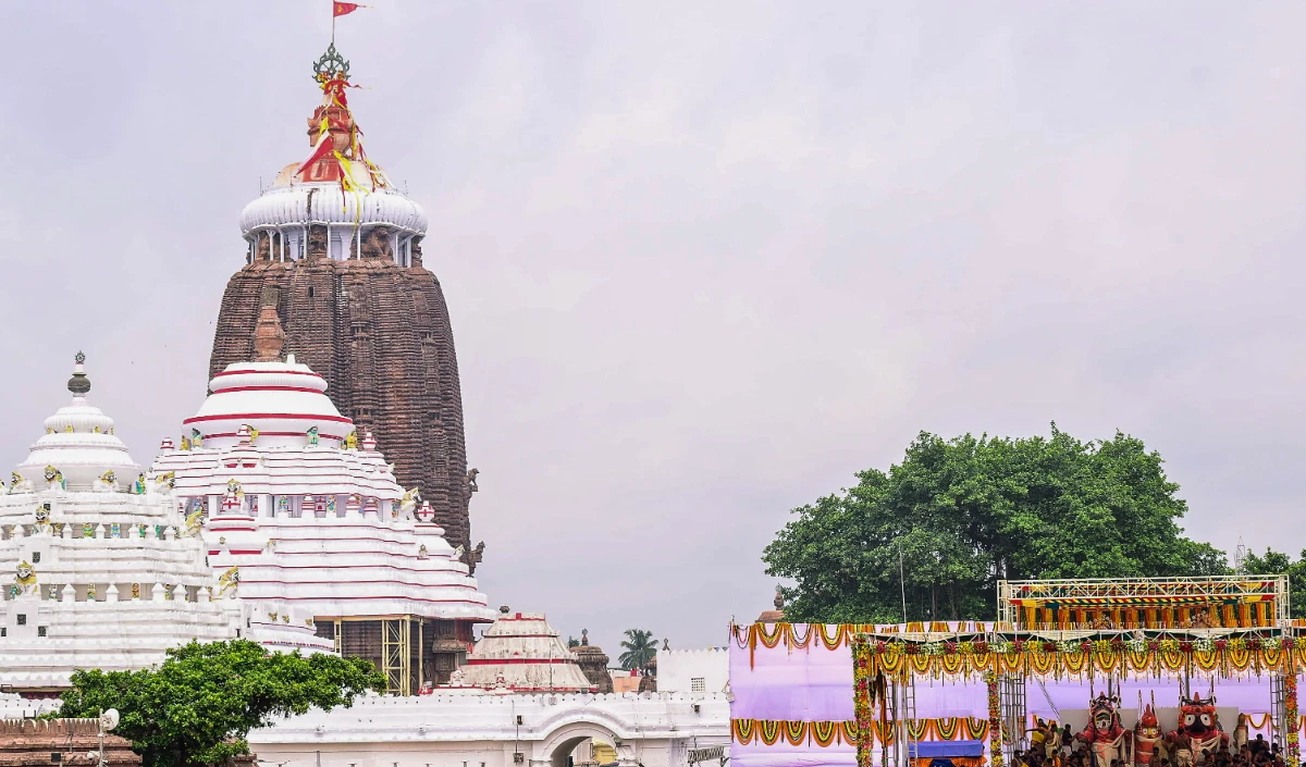 Puri के जगन्नाथ मंदिर में श्रद्धालुओं को मुफ्त में ‘महाप्रसाद’ वितरित करने की योजना