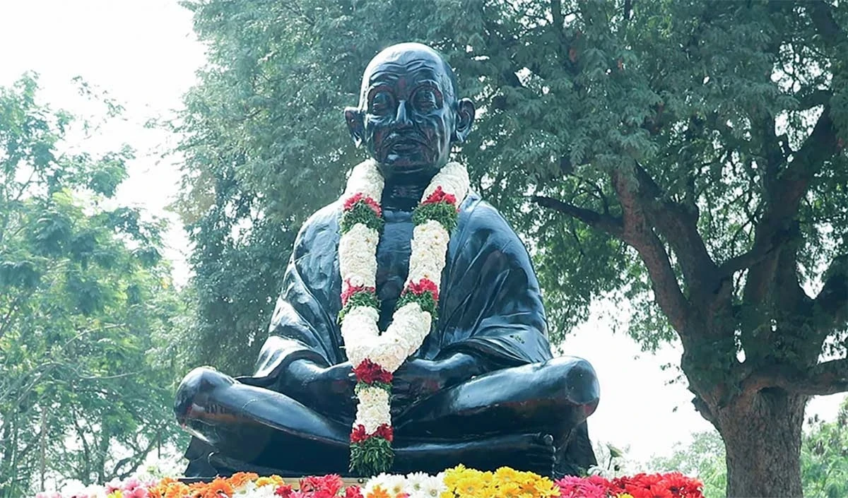 Mahatama Gandhi ने किया है कई विश्व नेताओं को प्रेरित, Nelson Mandela से Obama तक हैं शामिल