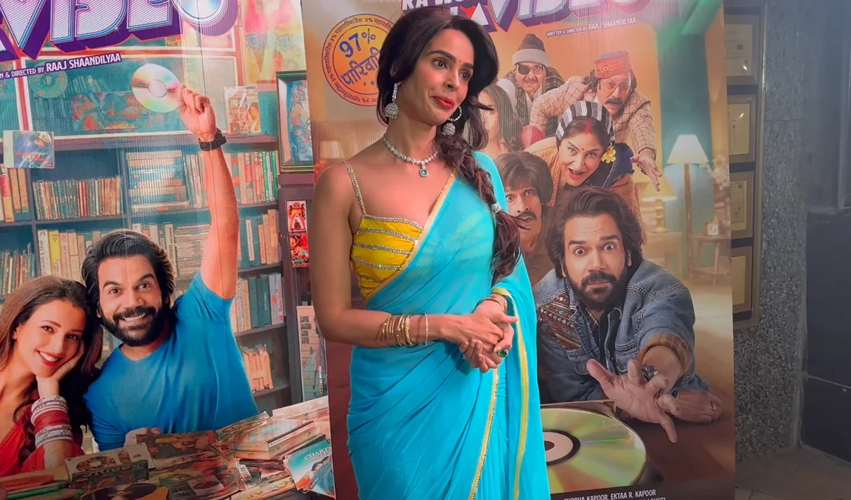 Mallika Sherawat ने मर्डर में Emraan Hashmi के साथ भर-भर के दिए थे बेहद ही बोल्ड सीन, अब बताया कैसा था एक्सपीरियंस