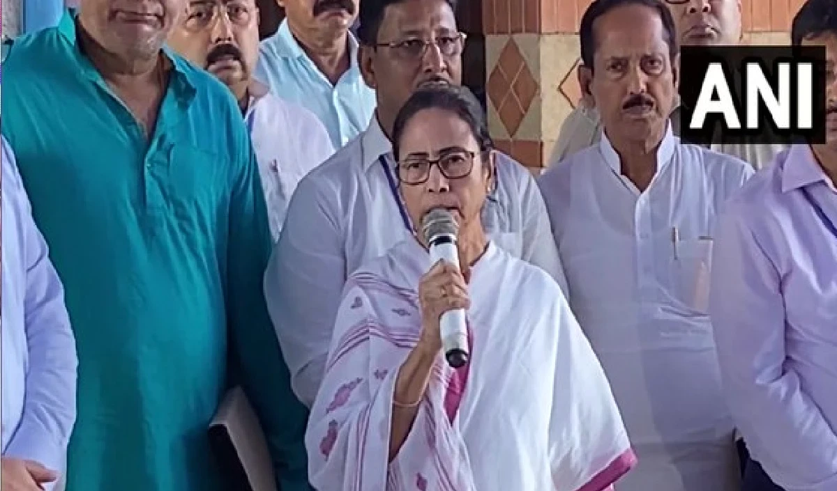 बंगाल में लोग सालभर दुर्गा पूजा का इंतजार करते हैं: Mamata ने चिकित्सकों के प्रदर्शन के बीच कहा