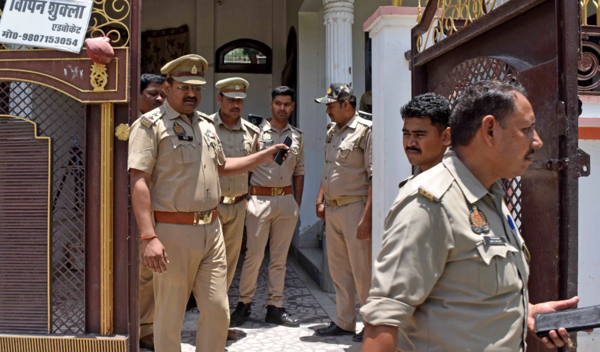 राजस्थान पुलिस के सात पुलिसकर्मी क्यों देख रहे थे महिला IPS की मोबाइल फोन लोकेशन? सबको तुरंत किया गया निलंबित