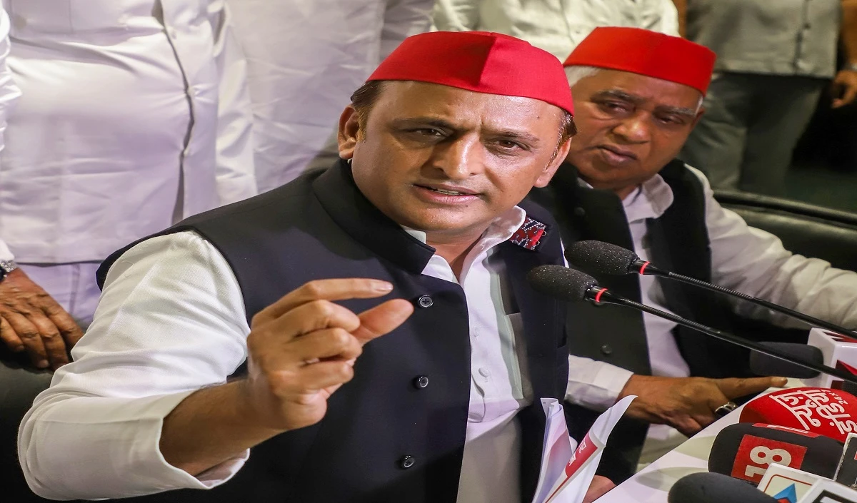 Akhilesh Yadav के विधायक का विवादित बयान- भाजपा को बता दिया ‘हिंदू आतंकवादी संगठन’