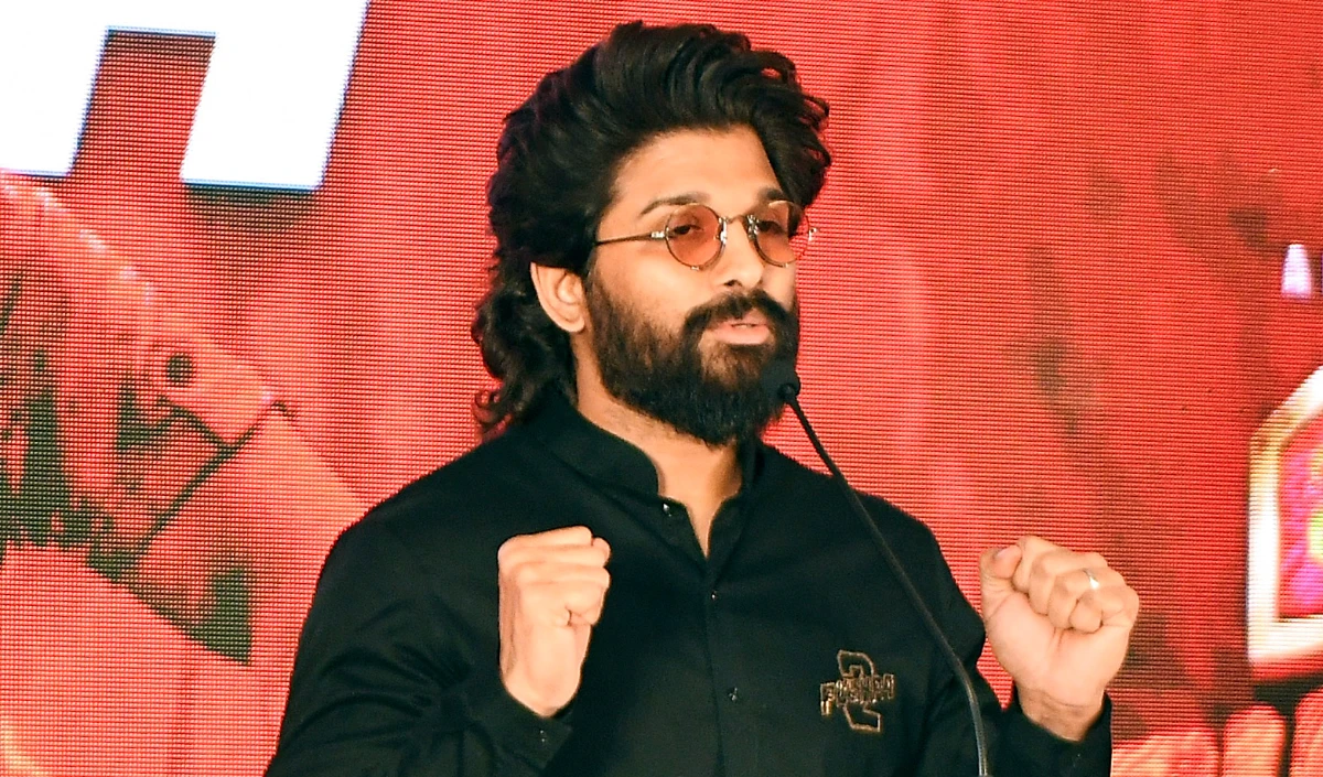 Allu Arjun Arrested | पुष्पा 2 की स्क्रीनिंग में भगदड़ के मामले में अभिनेता अल्लू अर्जुन गिरफ्तार, एक महिला की हुई थी मौत