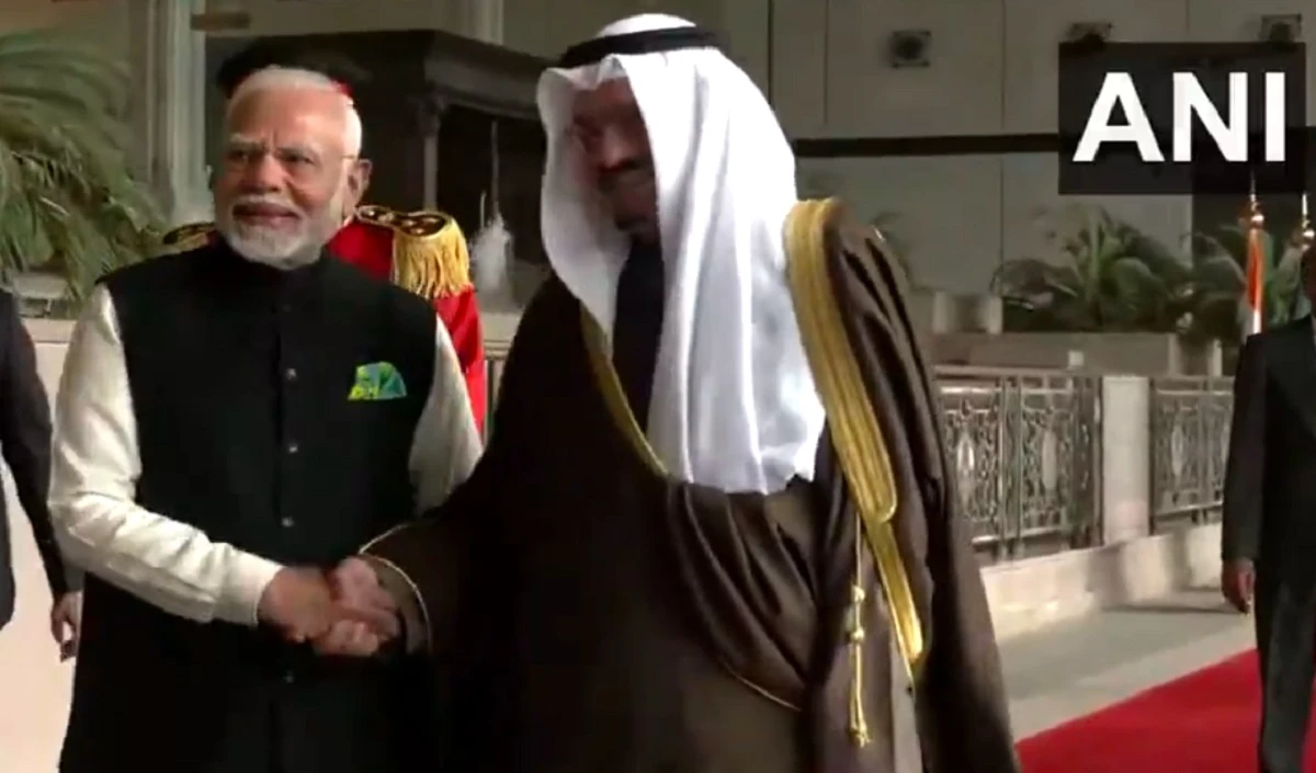 PM Modi Receives Honour| पीएम मोदी को Kuwait में मिला गार्ड ऑफ ऑनर, कहा दोनों देशों के बीच है ऐतिहासिक संबंध