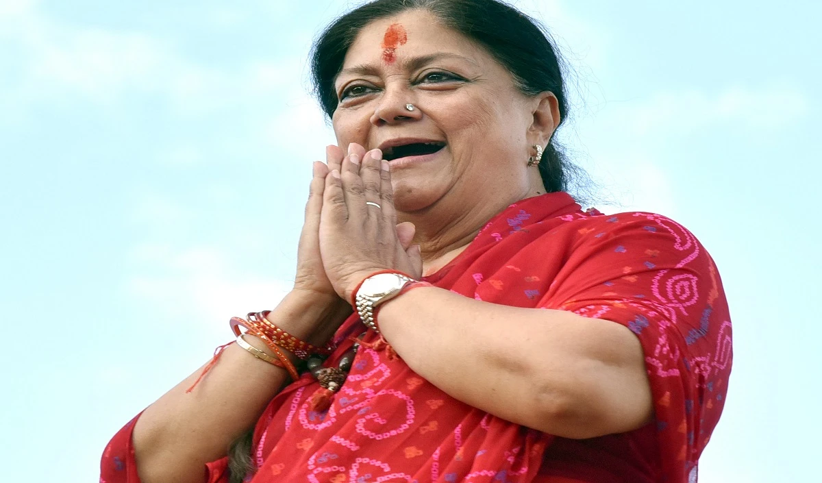 Vasundhra Raje के काफिले की गाड़ी पलटी, चार सुरक्षाकर्मी घायल