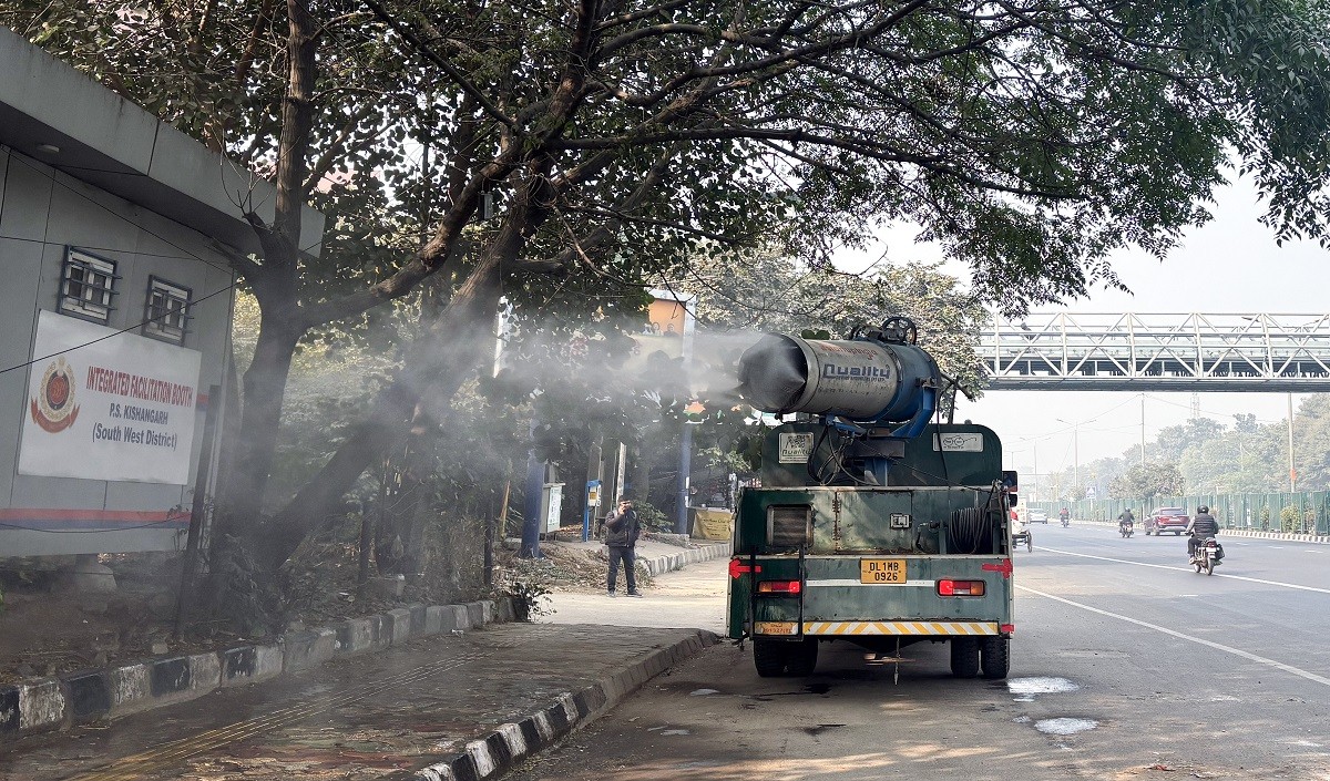 Delhi pollution: घने कोहरे के बीच AQI में गिरावट, फिर से लागू किया गया GRAP 3