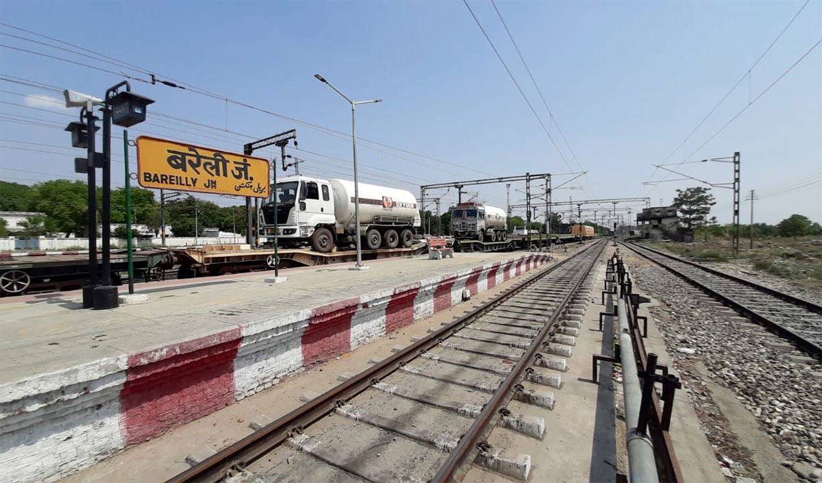 बरेली में मंदिर की दीवार पर 786 और अल्लाह लिखे जाने से माहौल गरमाया