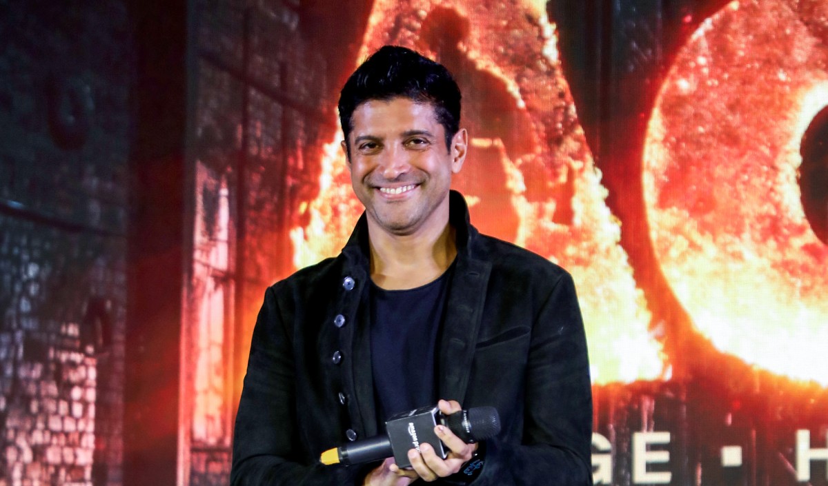 बॉलीवुड में अपनी एक अलग छाप छोड़ चुके हैं Farhan Akhtar, बिना पिता की मदद के फिल्मों में शुरु किया था सफर