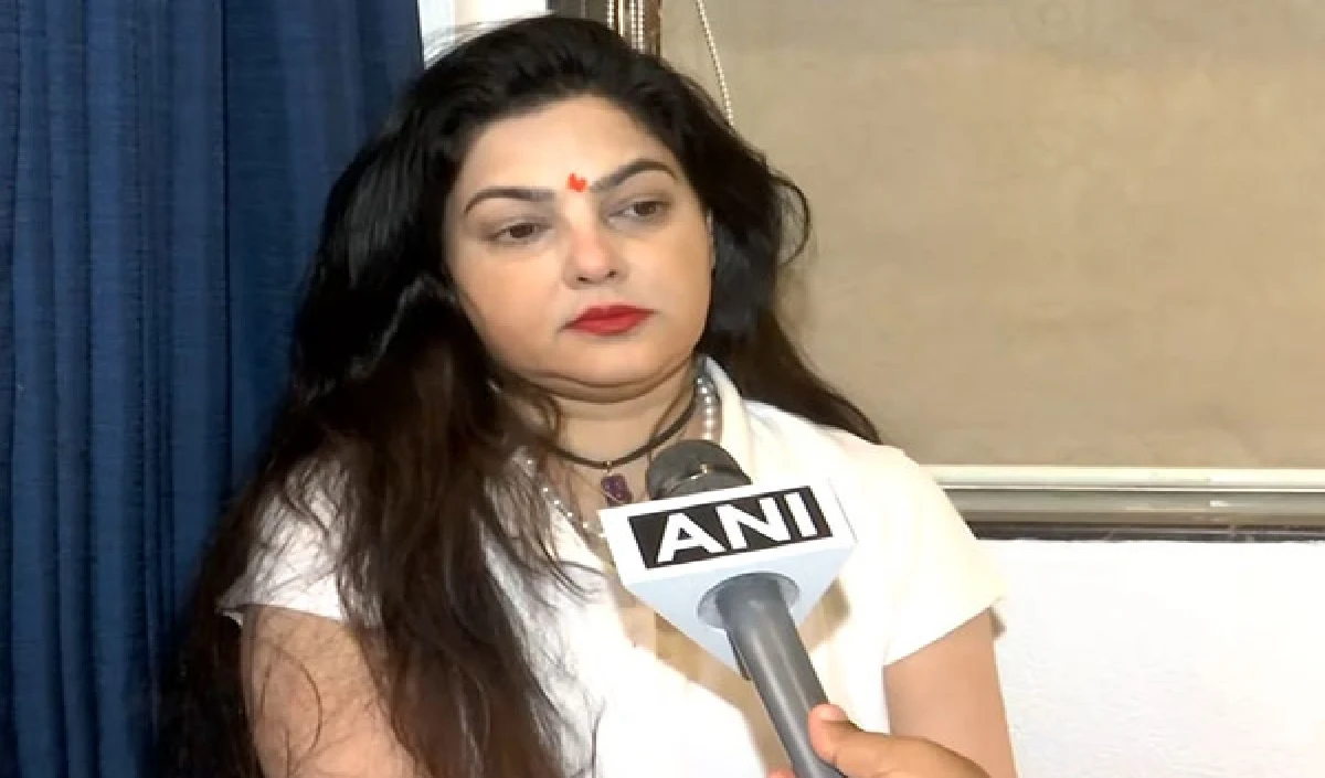 Mamta Kulkarni ने लिया संन्यास, किन्नर अखाड़ा की महामंडलेश्वर बनने के बाद जानें कितनी संपत्ति की है मालिक