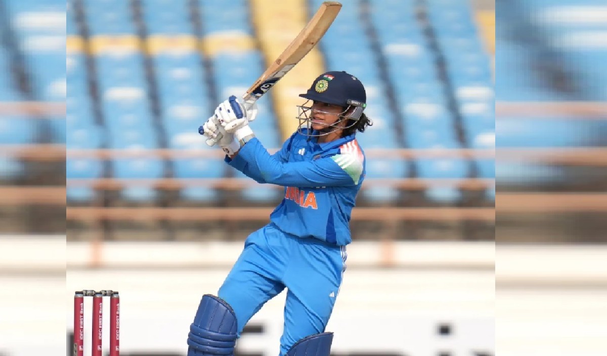 INDw vs IREw: Smriti Mandhana ने रचा इतिहास, अपने नाम दर्ज किया ये रिकॉर्ड