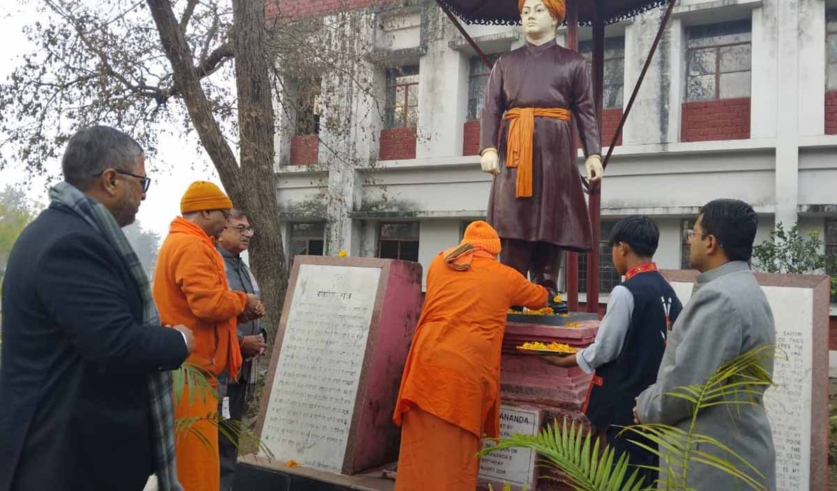 वंचित पिछड़े वर्ग की सेवा ही शिव सेवा है- स्वामी रामरूपानंद