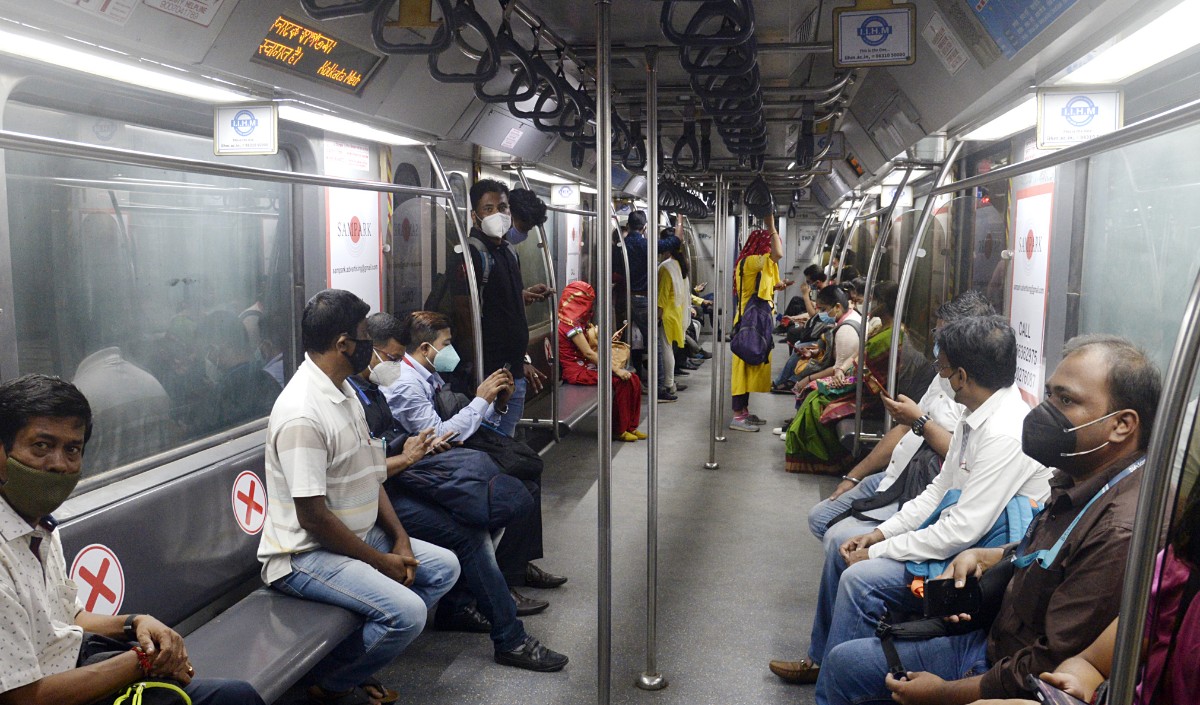 Kolkata Metro Railway | कोलकाता मेट्रो रेलवे ने एक ही ट्रांजैक्शन में कई पेपर-आधारित क्यूआर टिकट जारी किए