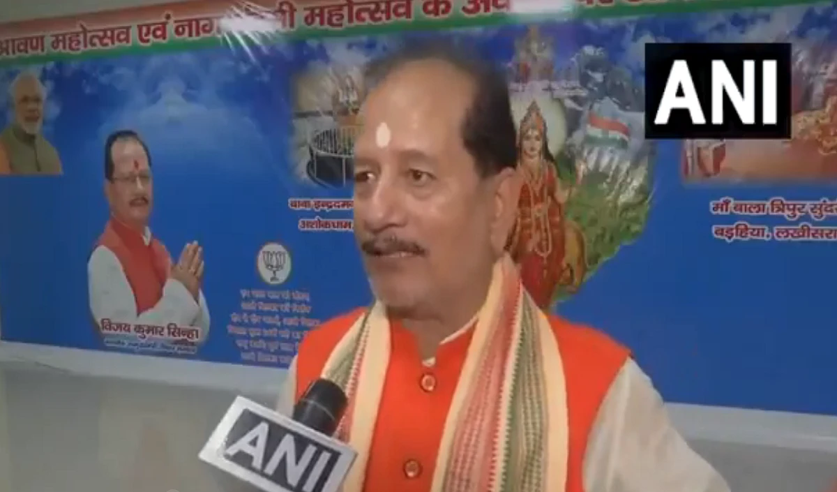 छोटा भाई बड़ा भाई कैसे हो गया? तेजस्वी पर विजय सिन्हा का वार, पूछा- EC को जवाब क्यों नहीं दे रहे?