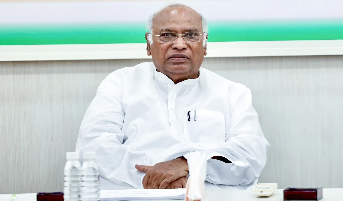 रामेश्वर डूडी जी का निधन कांग्रेस के लिए अपूरणीय क्षति : खरगे