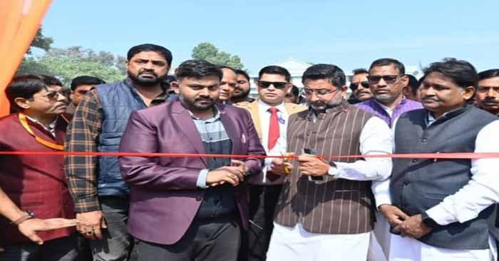 बलिया रोजगार मेला में 50 कंपनियां पहुंचीं, हजारों युवाओं को मिली नौकरी