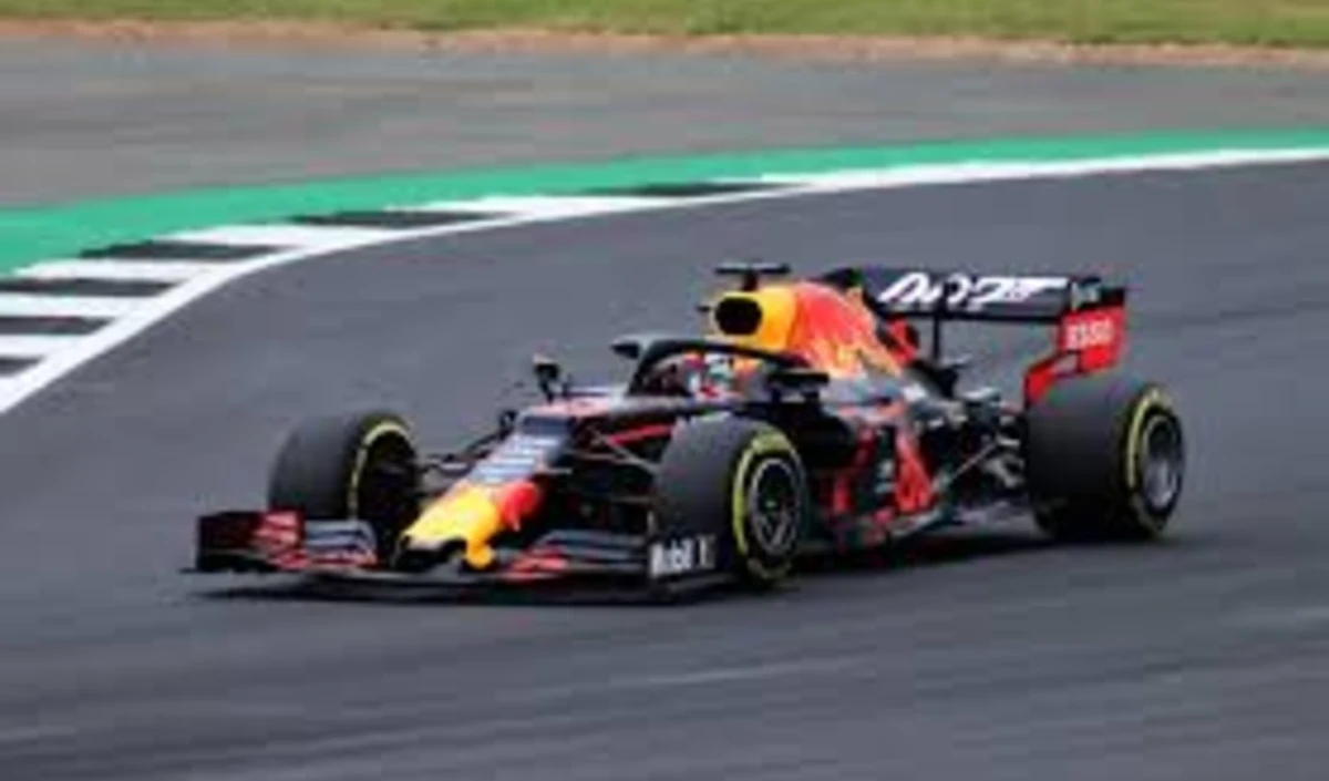 Max Verstappen ने नियमों को बताया ‘Anti-Racing’, F1 चीफ Domenicali बोले- चिंता न करें, समाधान निकालेंगे