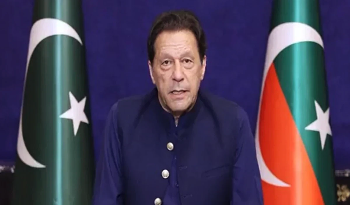 Australia के स्टेडियम में Imran Khan के लिए समर्थन, T-shirt विवाद के बाद बोर्ड को बदलना पड़ा फैसला