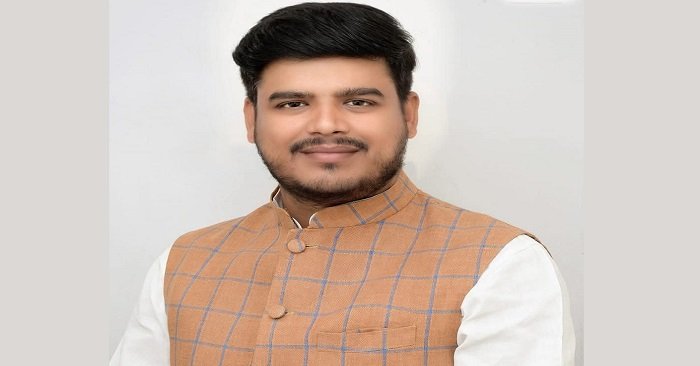 बलिया: आलोक सिंह मोनू को भाजपा जिला मंत्री बनाए जाने पर कार्यकर्ताओं में हर्ष