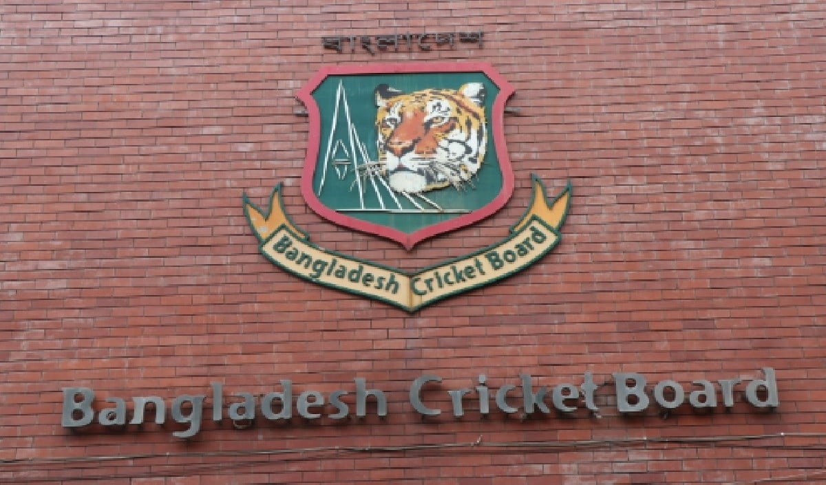 बांग्लादेश क्रिकेट बोर्ड को सरकार ने किया बर्खास्त, अब ये पूर्व खिलाड़ी संभालेगा बड़ी जिम्मेदारी