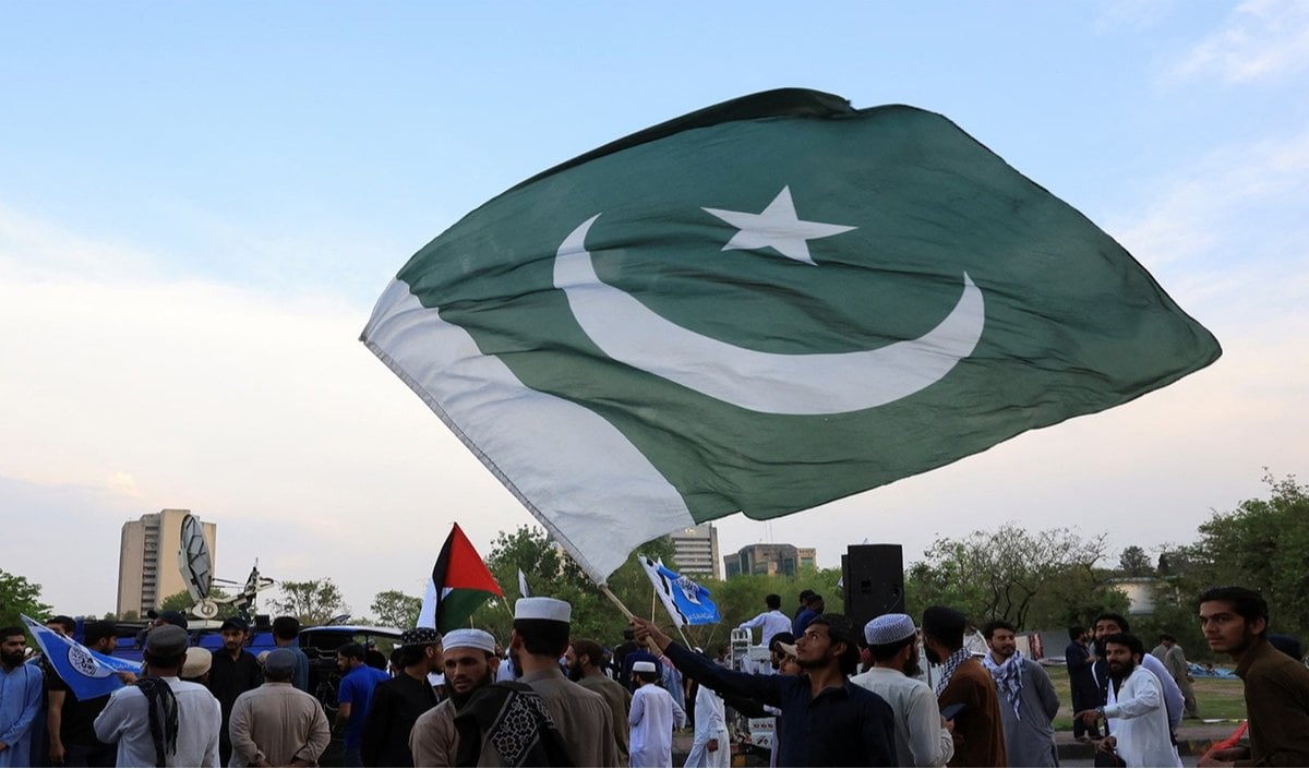 Pakistan के Khyber Pakhtunkhwa में Governor Rule लागू, Internet बंद और सड़कों पर सेना तैनात